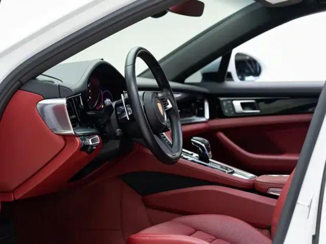 Porsche Panamera — Фото автомобиля 9