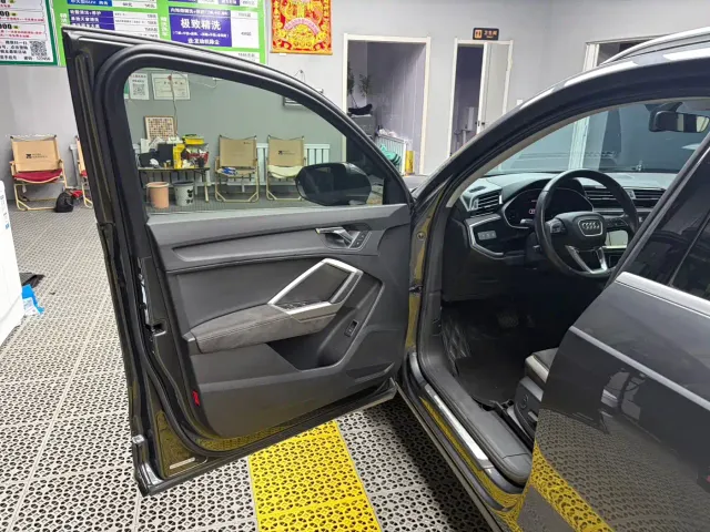 Audi Q3 — Фото автомобиля 16