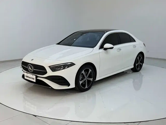 Mercedes-Benz A-Class — Фото автомобиля 21