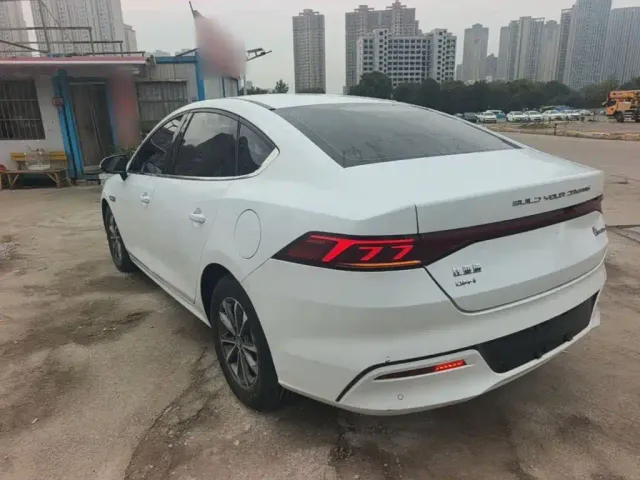 BYD Qin PLUS — Фото автомобиля 4