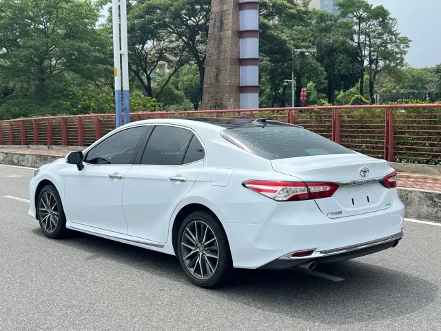 Toyota Camry — Фото автомобиля 21