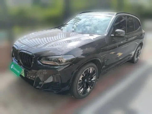 Фотография автомобиля — BMW iX3
