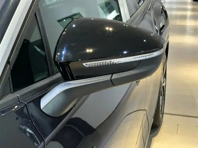 Volkswagen ID.6 Crozz — Фото автомобиля 10