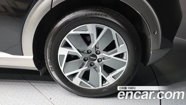 Genesis GV60 — Фото автомобиля 6