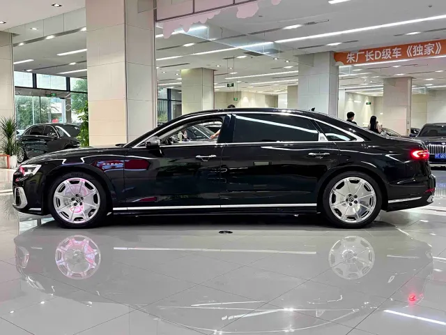 Audi A8 — Фото автомобиля 3
