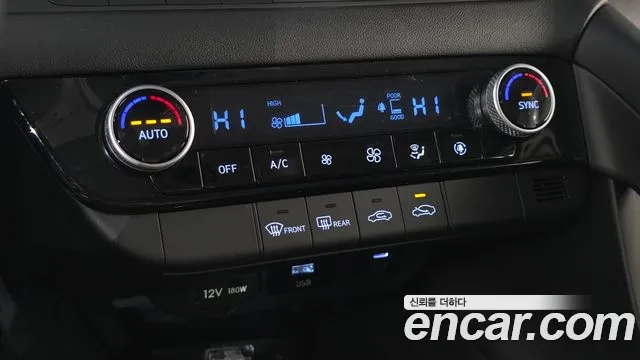 Hyundai Avante CN7 — Фото автомобиля 11
