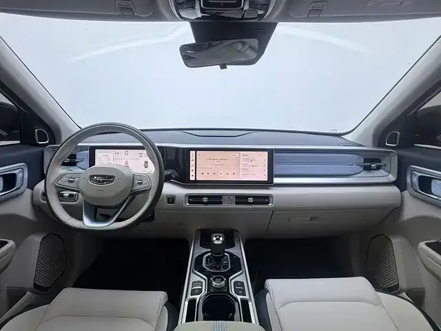 Geely ICON — Фото автомобиля 5