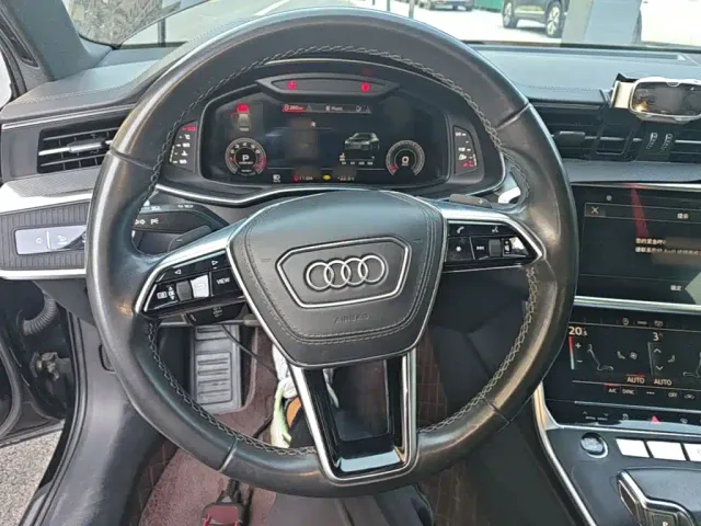 Audi A6L — Фото автомобиля 10