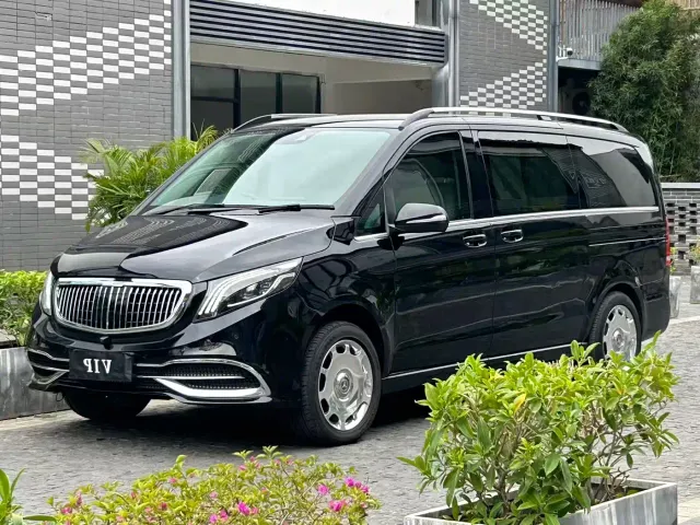 Фотография автомобиля — Mercedes-Benz V-Class
