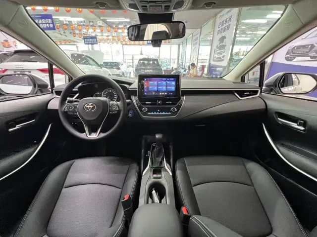 Toyota Corolla — Фото автомобиля 9