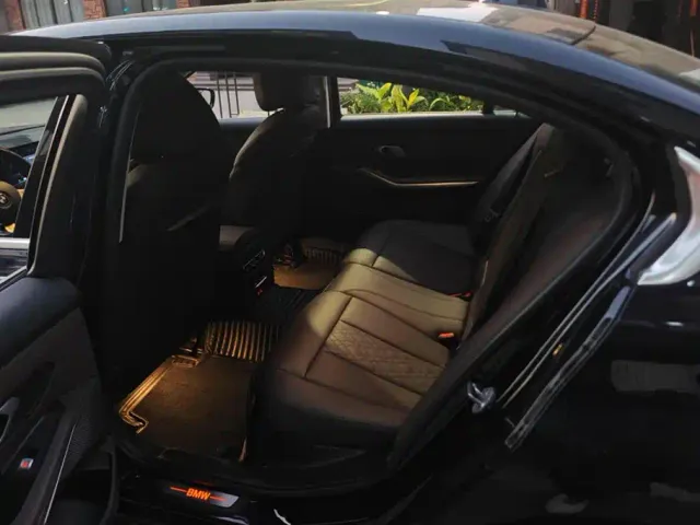 BMW i3 — Фото автомобиля 11