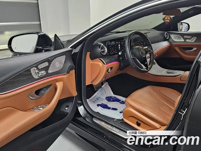 Mercedes-Benz CLS-Class — Фото автомобиля 12