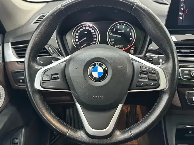 BMW X1 — Фото автомобиля 11