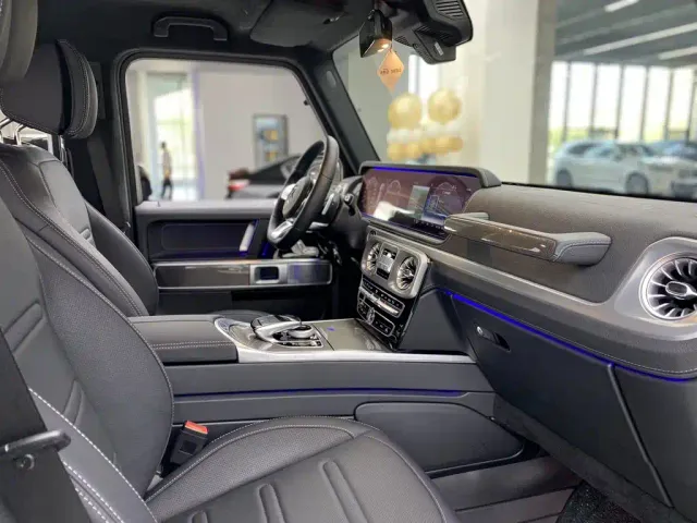 Mercedes-Benz G-Class — Фото автомобиля 18