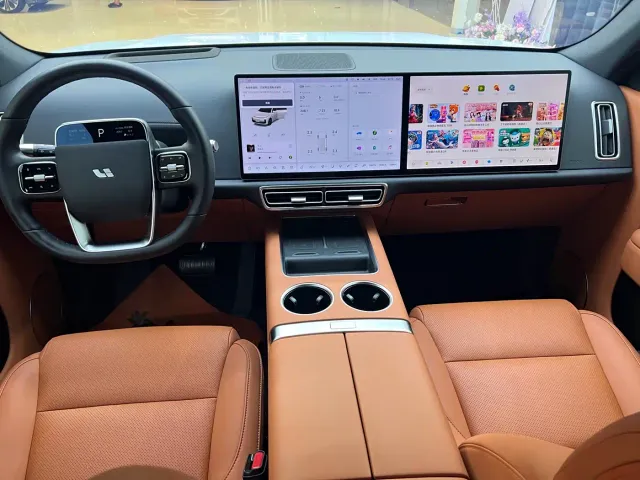 Li Auto L7 — Фото автомобиля 5