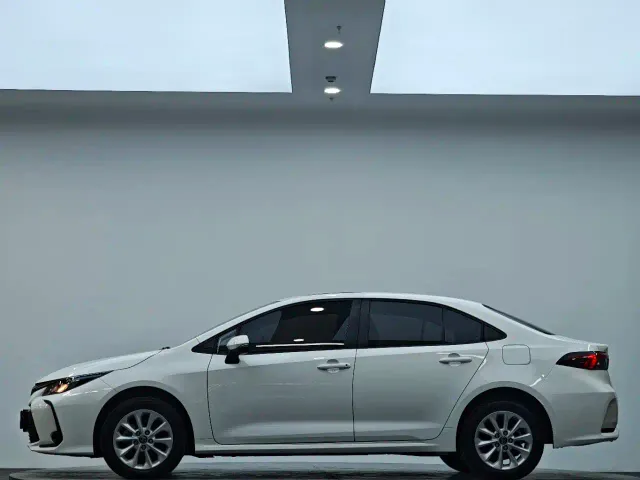 Toyota Corolla — Фото автомобиля 7