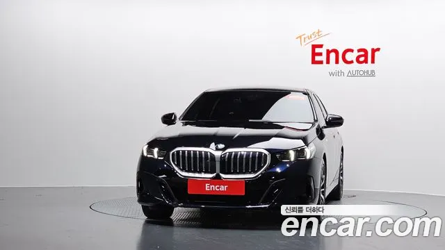 BMW 5-Series 5 серия (G60) 530i xDrive M Sport — Фото автомобиля 3