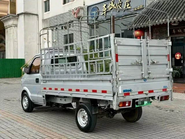 Ruichi EC31 — Фото автомобиля 6