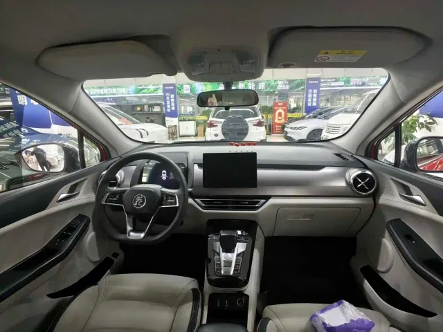 BYD Yuan Pro — Фото автомобиля 14