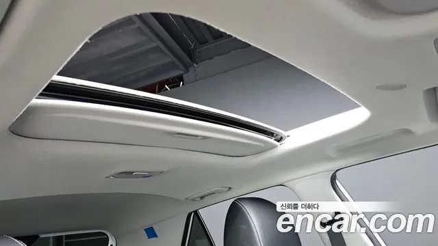 Hyundai Venue — Фото автомобиля 19