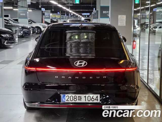 Hyundai Grandeur Grandeur (GN7) 3.5 Бензин 4WD — Фото автомобиля 5