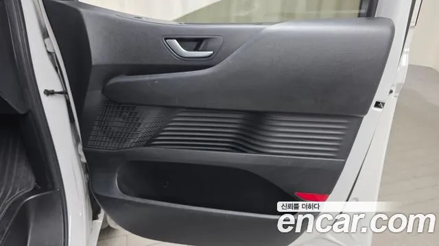 Hyundai Staria — Фото автомобиля 13