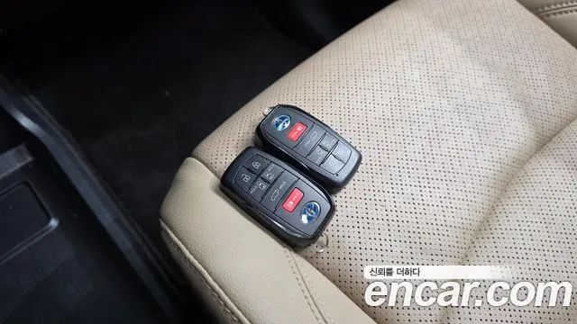 Toyota Sienna — Фото автомобиля 12