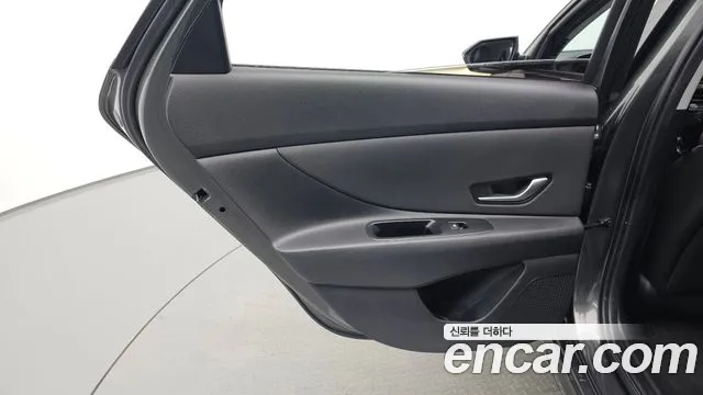 Hyundai Avante CN7 — Фото автомобиля 14
