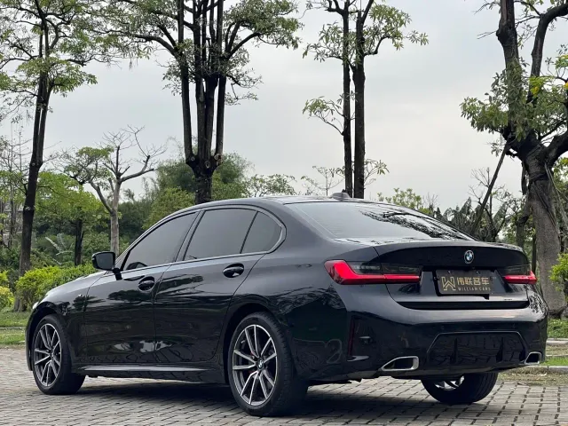BMW 3 Series — Фото автомобиля 4