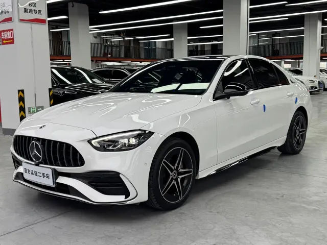 Mercedes-Benz C-Class — Фото автомобиля 2