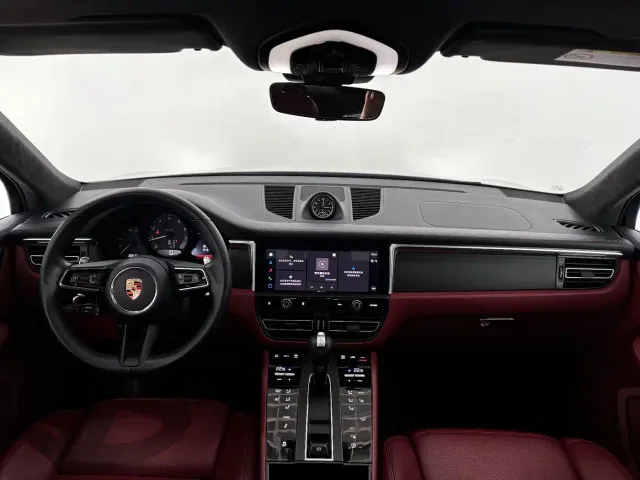 Porsche Macan — Фото автомобиля 14