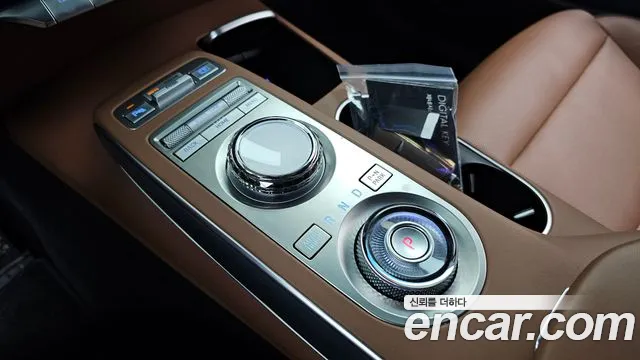 Genesis GV70 2.5T Бензин AWD — Фото автомобиля 7