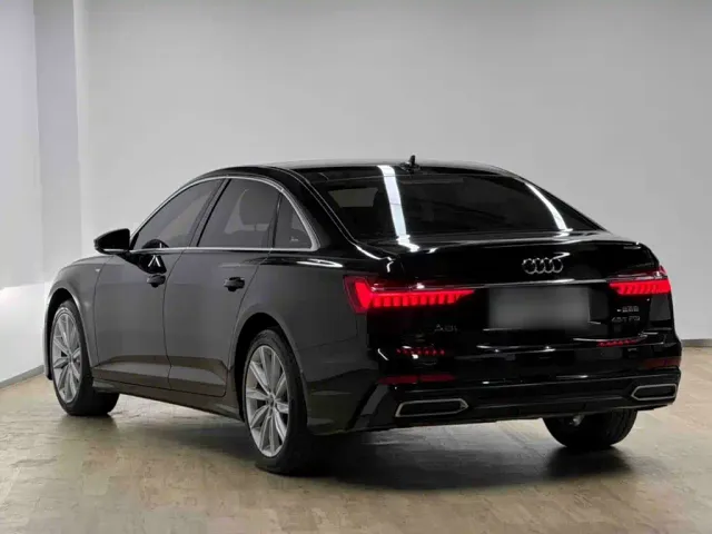 Audi A6L — Фото автомобиля 10