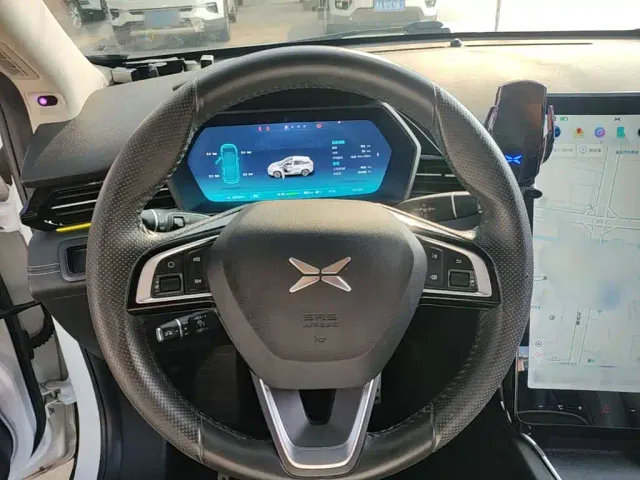 Xpeng G3 — Фото автомобиля 10