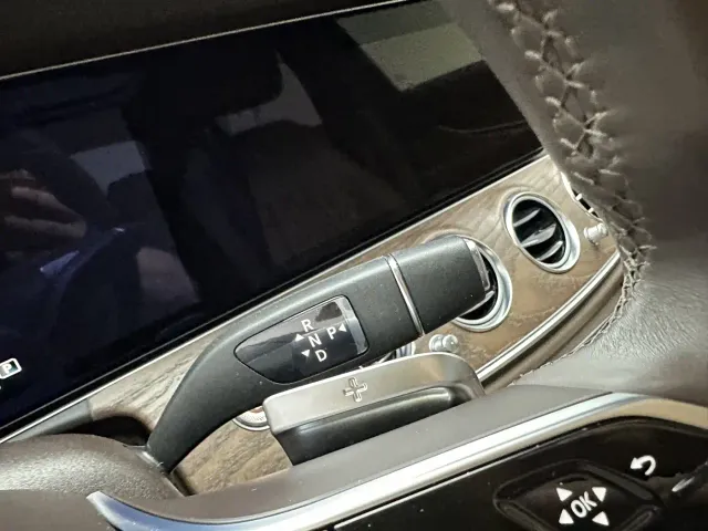 Mercedes-Benz E-Class — Фото автомобиля 19