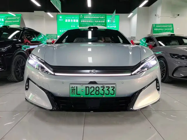 BYD Han L — Фото автомобиля 2