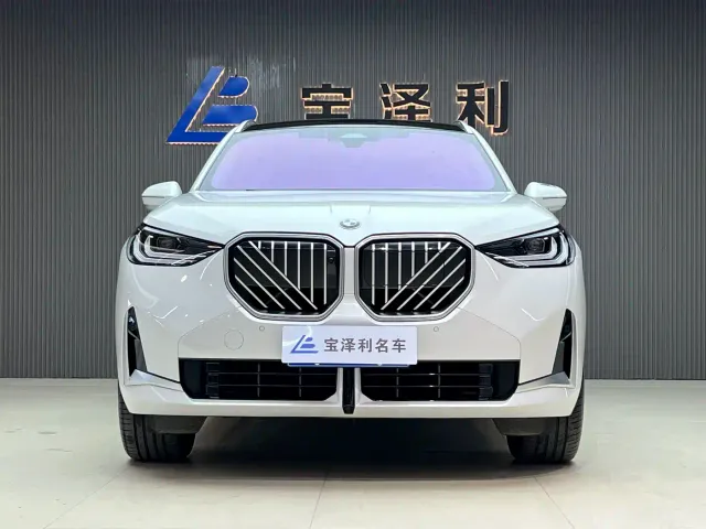 BMW X3 — Фото автомобиля 2