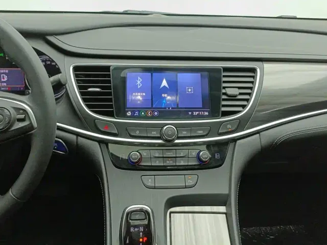 Buick LaCrosse — Фото автомобиля 13