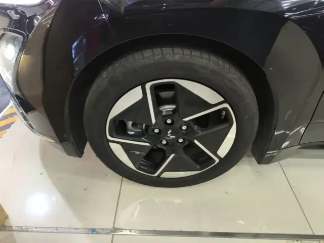 Wuling Starlight — Фото автомобиля 22