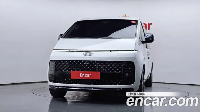 Hyundai Staria Staria — Фото автомобиля 2