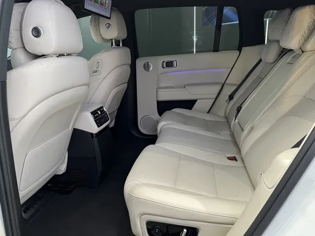 Li Auto L7 — Фото автомобиля 7