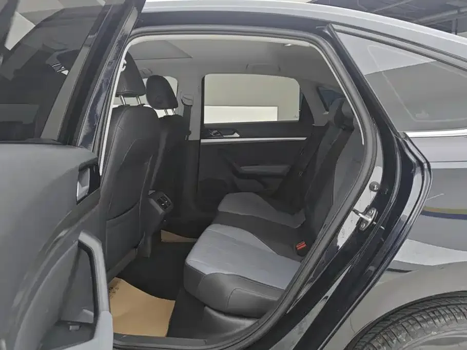 Volkswagen Lavida 2024 Model 1.5L Automatic 5 Million Edition — Фото автомобиля 11