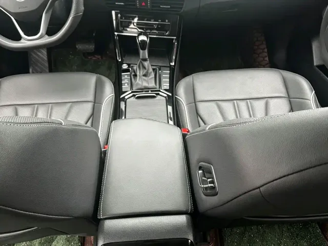 Volkswagen Passat — Фото автомобиля 10