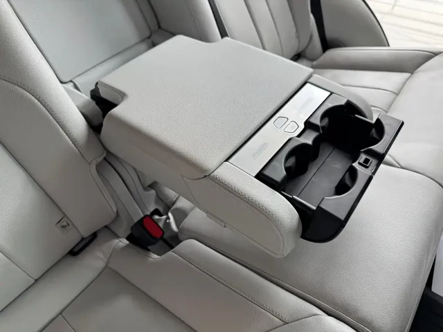 Land Rover Range Rover Sport — Фото автомобиля 27