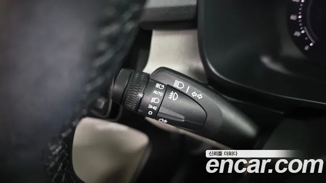 Volvo XC40 — Фото автомобиля 30