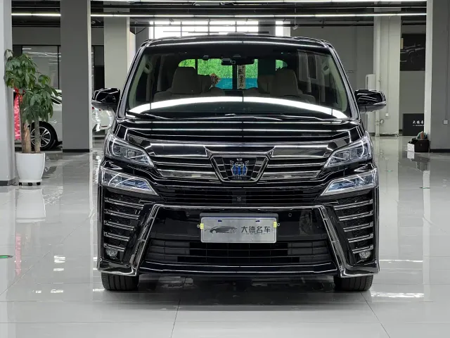 Toyota Vellfire — Фото автомобиля 2