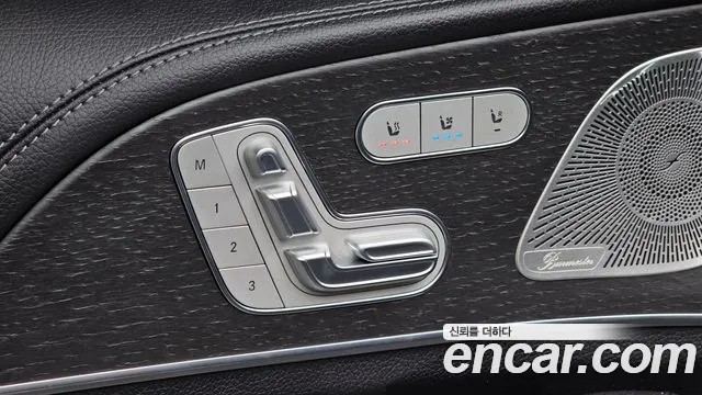 Mercedes-Benz GLE-Class — Фото автомобиля 26