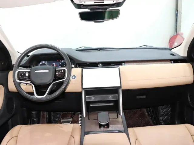Land Rover Discovery Sport — Фото автомобиля 11