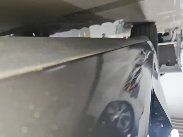 Tesla Model 3 — Фото автомобиля 20
