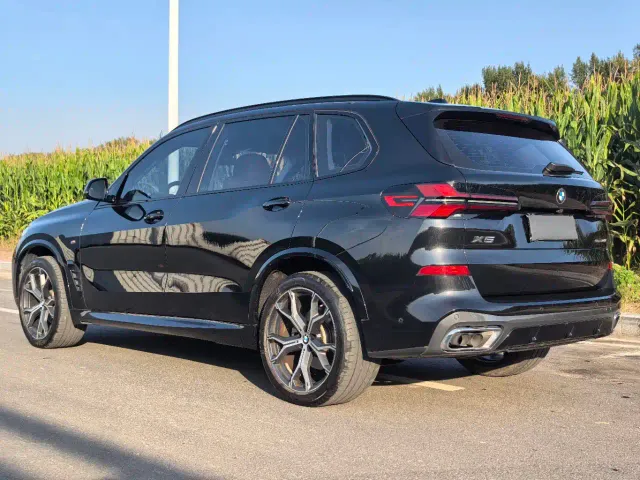 BMW X5 — Фото автомобиля 6